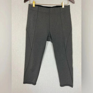 IVY PARK Gray Y Sculpt Cropped  Athletic Leggings Sz L